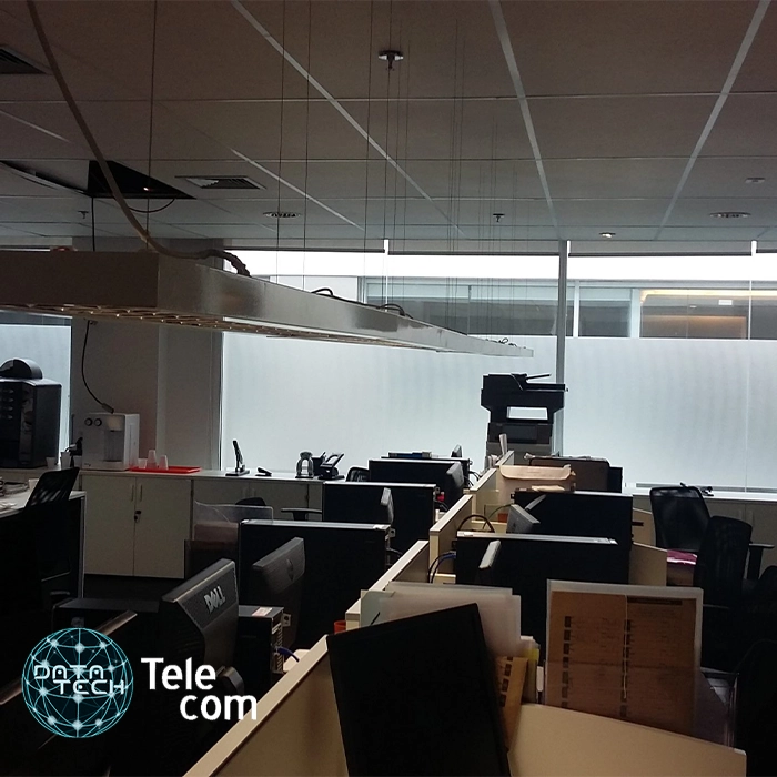 empresa eecializada em rack de servidores profissionais